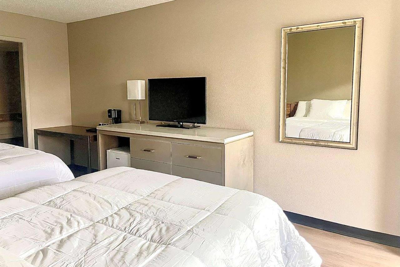 Super 8 By Wyndham Blythe Hotel ภายนอก รูปภาพ